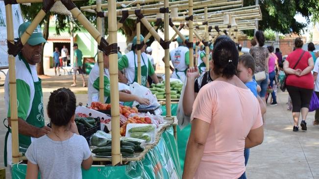 FEIRA DO PRODUTOR RURAL ESTREIA COM SUCESSO