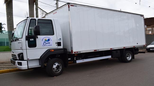 PREFEITURA ADQUIRE CAMINHÃO BAÚ PARA DISTRIBUIÇÃO DE HORTIFRUTI DA MERENDA ESCOLAR